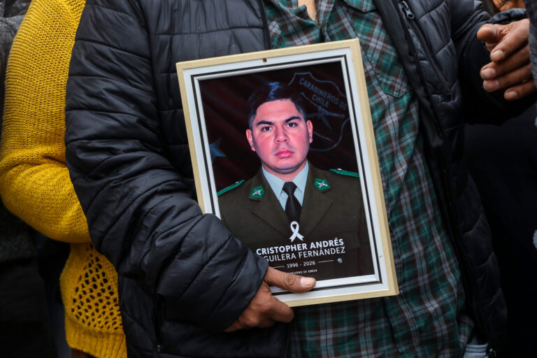 Comisaría de Lo Espejo llevará el nombre del cabo Cristopher Aguilera, asesinado durante un patrullaje