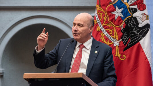 Ministro Quiroz reconoce posibles despidos de profesores por reducción de horas: 