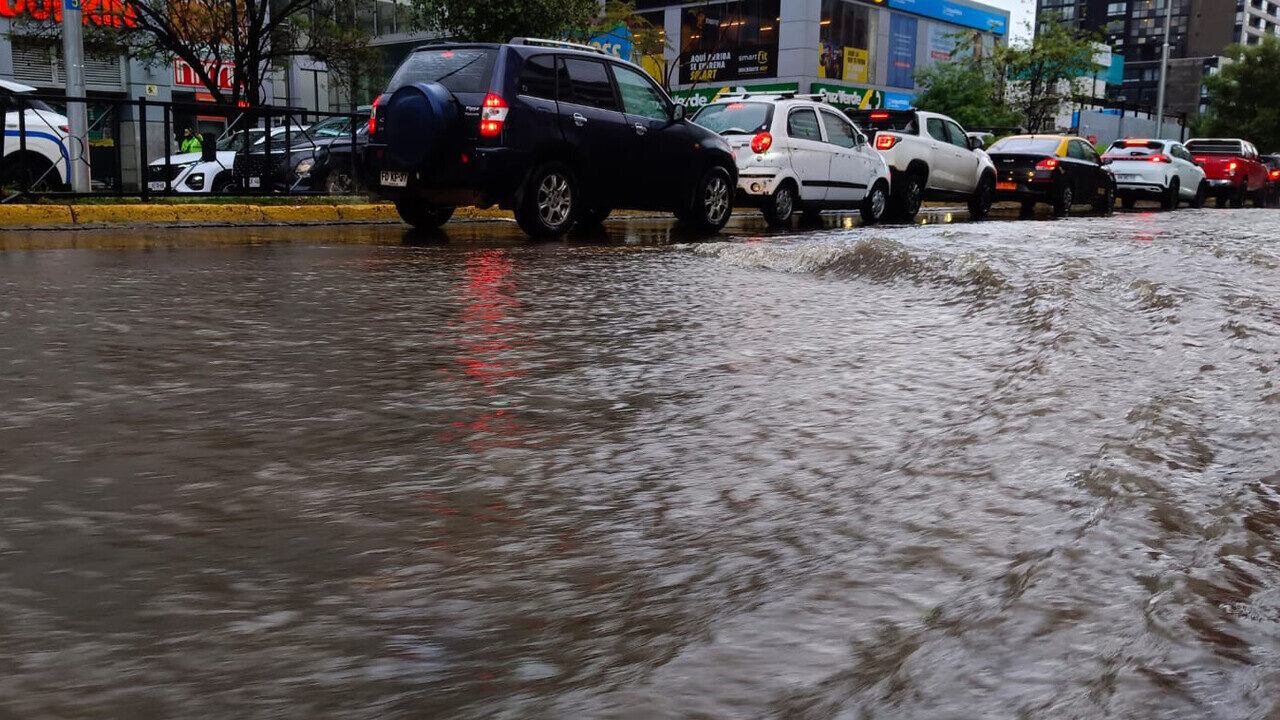 Sistema frontal entre Coquimbo y Biobío ha dejado más de mil viviendas con daños