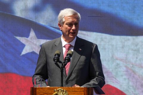 Presidente Kast critica falta de respaldo a Carabineros: 