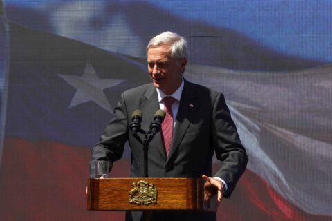 Presidente Kast instruye expulsar a extranjeros detenidos en marcha del 18-O: 