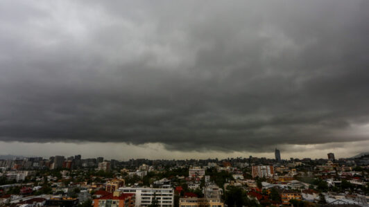 Sistema frontal: Senapred declara Alerta Roja para la Región Metropolitana por lluvias