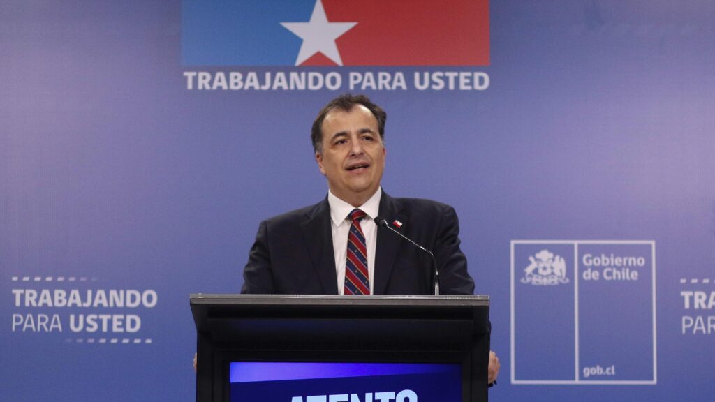 Gobierno intentará revertir beneficios en los 56 decretos que rebajaron penas a condenados por abuso sexual de menores: "Es difícil"