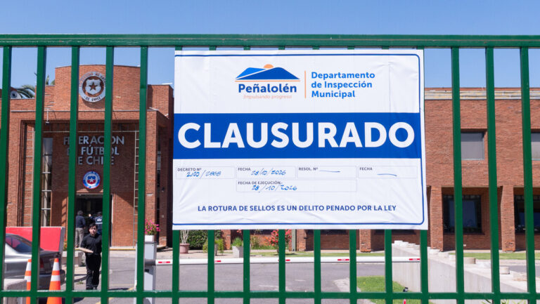Clausuran instalaciones de la ANFP en Peñalolén: Recinto no tiene patente municipal y acumula deuda de $172 millones