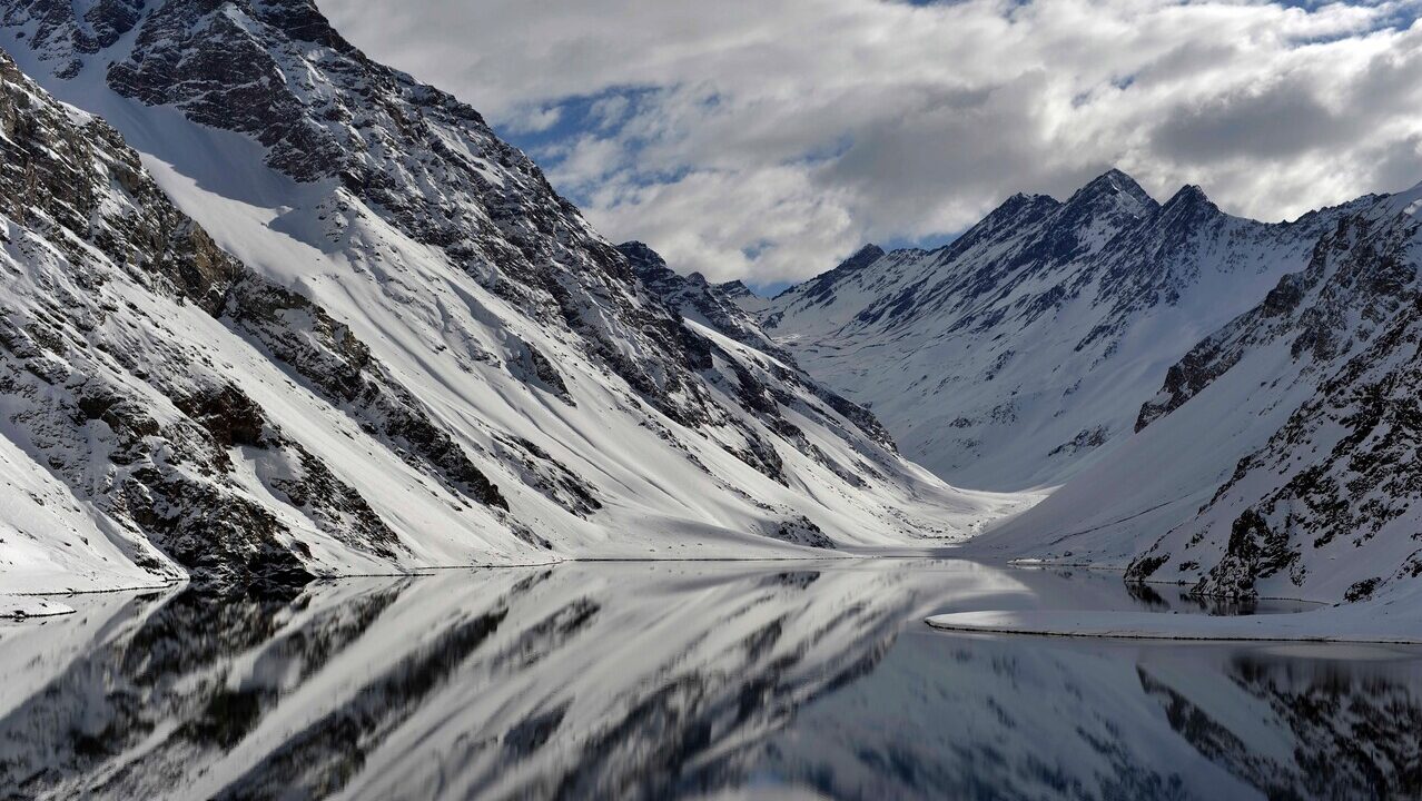 Reportan avalancha en Los Andes: Equipos de emergencia buscan a personas atrapadas