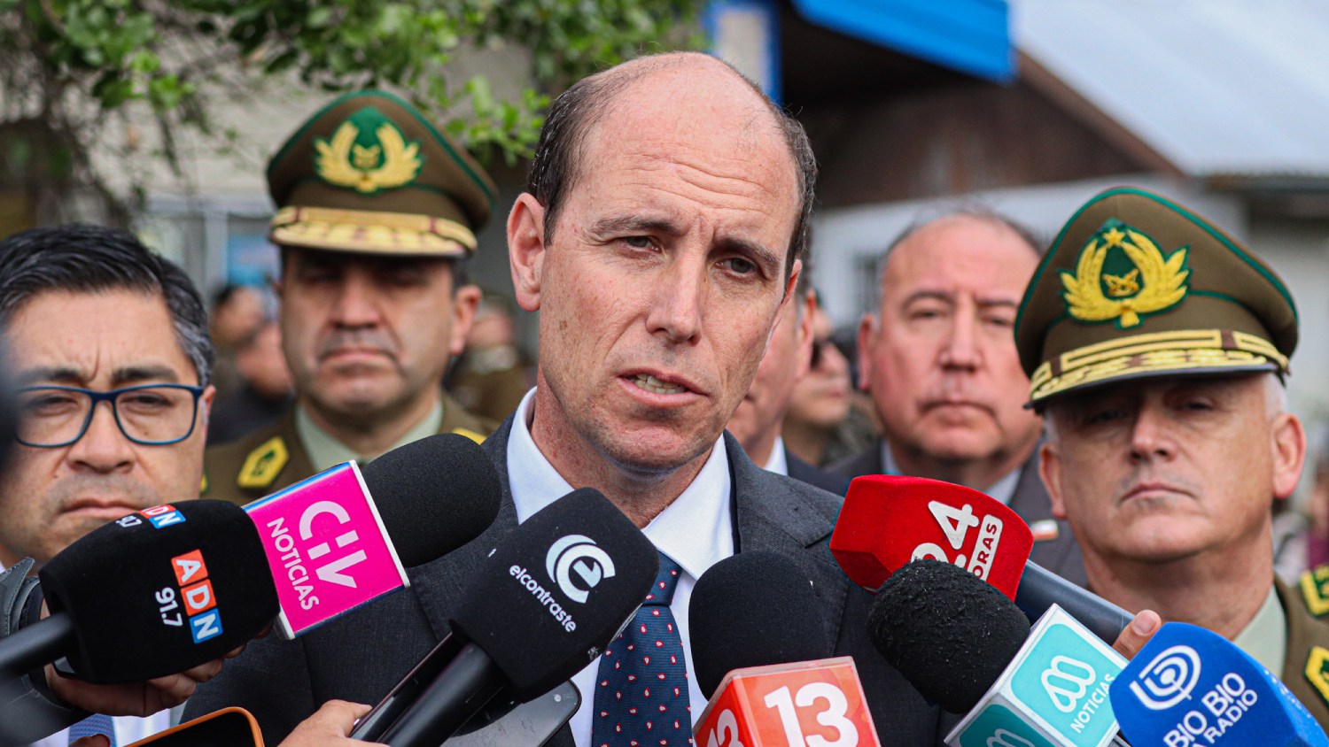18 de octubre: Ministro Arrau advierte que la respuesta policial ante incidentes "va a ser con intensidad dentro del marco legal"