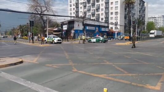 Patrulla de Carabineros atropelló a cuatro peatones en La Florida tras realizar maniobra para evadir a bus RED