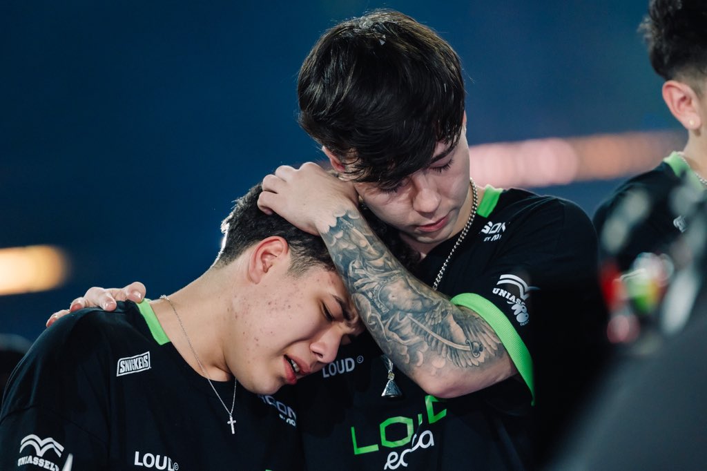 Chileno se convierte en campeón mundial de Valorant en China y dedica el triunfo a su madre fallecida días antes: "Solo juego por ella"