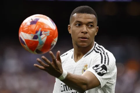 De Mbappé a Hello Kitty: El precio que conlleva para las grandes marcas enfurecer a China
