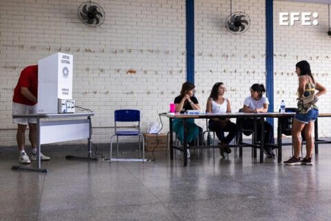 Doctora en comunicación política analiza las elecciones en Brasil 2026: 
