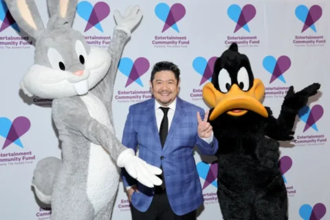 Eric Bauza asiste a la gala del Fondo Comunitario de Entretenimiento de 2024 en el Marriott Marquis Theater de la ciudad de Nueva York, el 8 de abril de 2024. Marleen Moise/WireImage/Getty Images