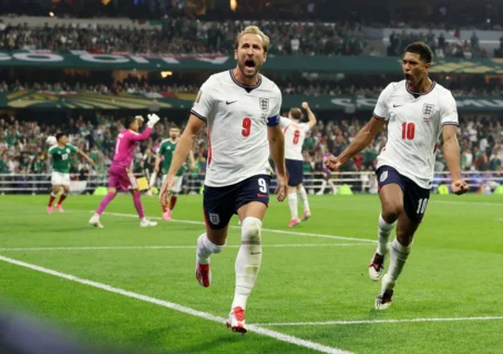 Harry Kane (9) fue líder de la selección inglesa en el Mundial, pero cedió el protagonismo a Bellingham en el tramo final del torneo. Charlotte Wilson/Getty Images
