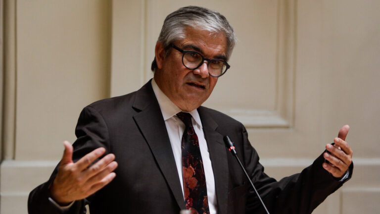 “Esta es la situación más grave que hemos conocido”: Mario Marcel apunta a las AFP por las pérdidas del Fondo E