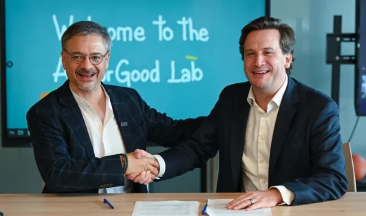 Microsoft se suma a Latam GPT con US$ 250.000 en créditos de Azure para el modelo de IA liderado por Chile