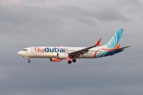 Hallan imágenes de líderes de Al Qaeda en redes sociales del piloto sospechoso de atacar un vuelo de Flydubai