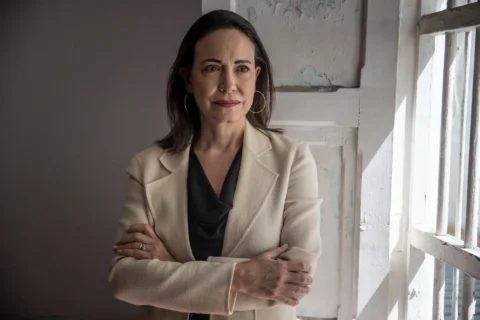 María Corina Machado asegura que la paz en Colombia está condicionada por la democracia en Venezuela