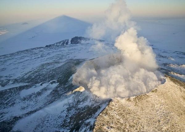 Resultado de imagen para volcanes antartida