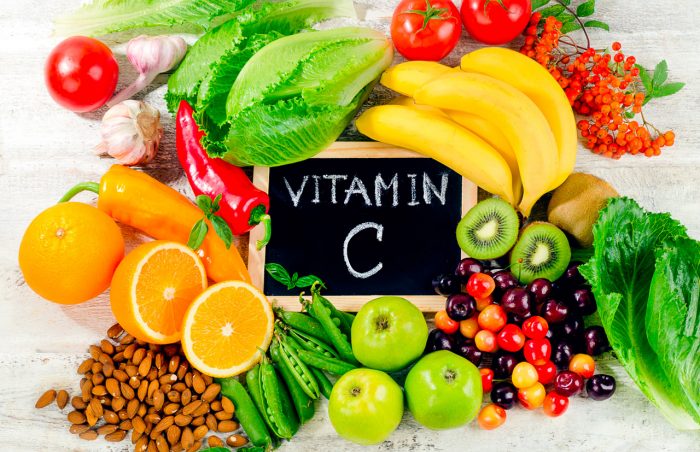 Conoce los beneficios de la vitamina C y qué alimentos la contienen