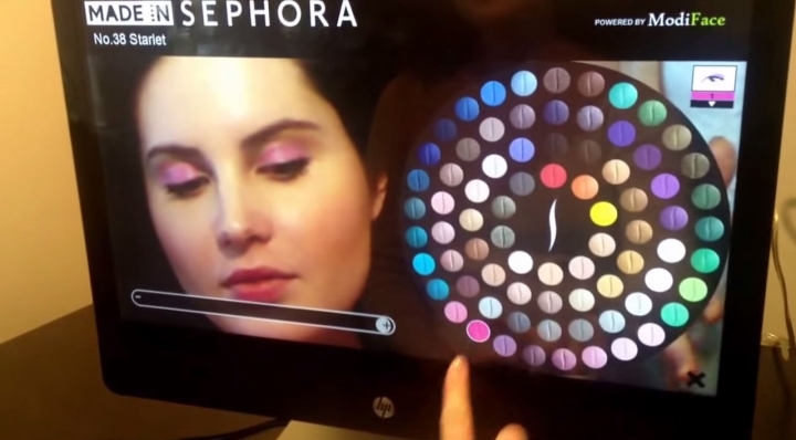  Espejo para probar maquillaje de modo virtual