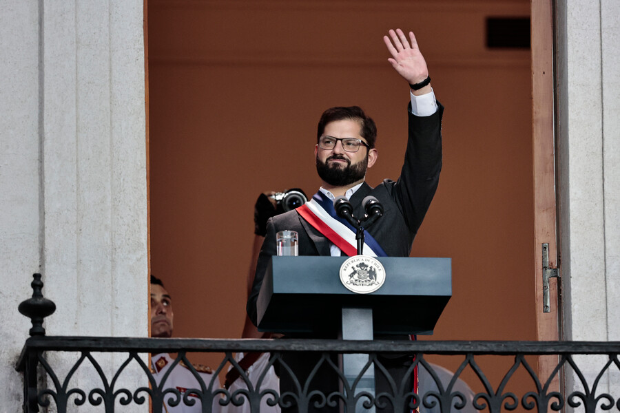 Plaza Pública Cadem: 57% Tiene Una Imagen Positiva Del Presidente ...