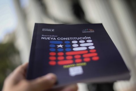 Comisión de Armonización publicó borrador corregido del proyecto de nueva Constitución