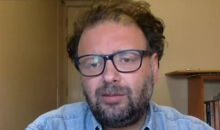 y querella contra Vega “Se le atribuciones que en