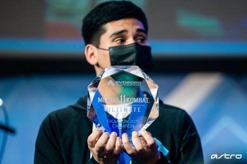 EVO 2022: Chileno de 17 años se coronó campeón mundial de Mortal Kombat 11