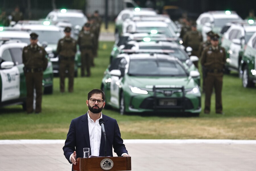 Entregan nuevos vehículos a Carabineros y la PDI en Atacama – RADIO MARAY