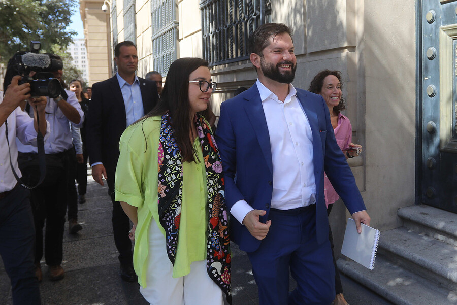 Boric Descarta Temporalmente Cambio De Gabinete: Anunció Reunión “con ...