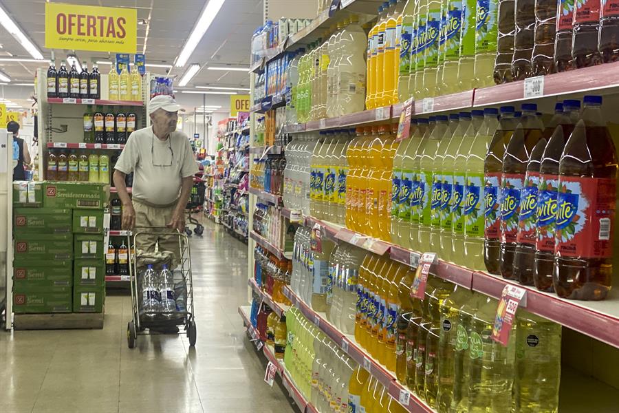 Inflación En Argentina Superó Los Tres Dígitos Y Es La Más Alta Desde 1991