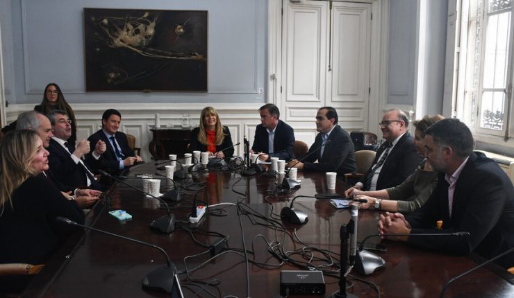 Data Influye: Desaprobación de la oposición bordea el 60% y ministro Pizarro se convierte en el mejor evaluado del gabinete