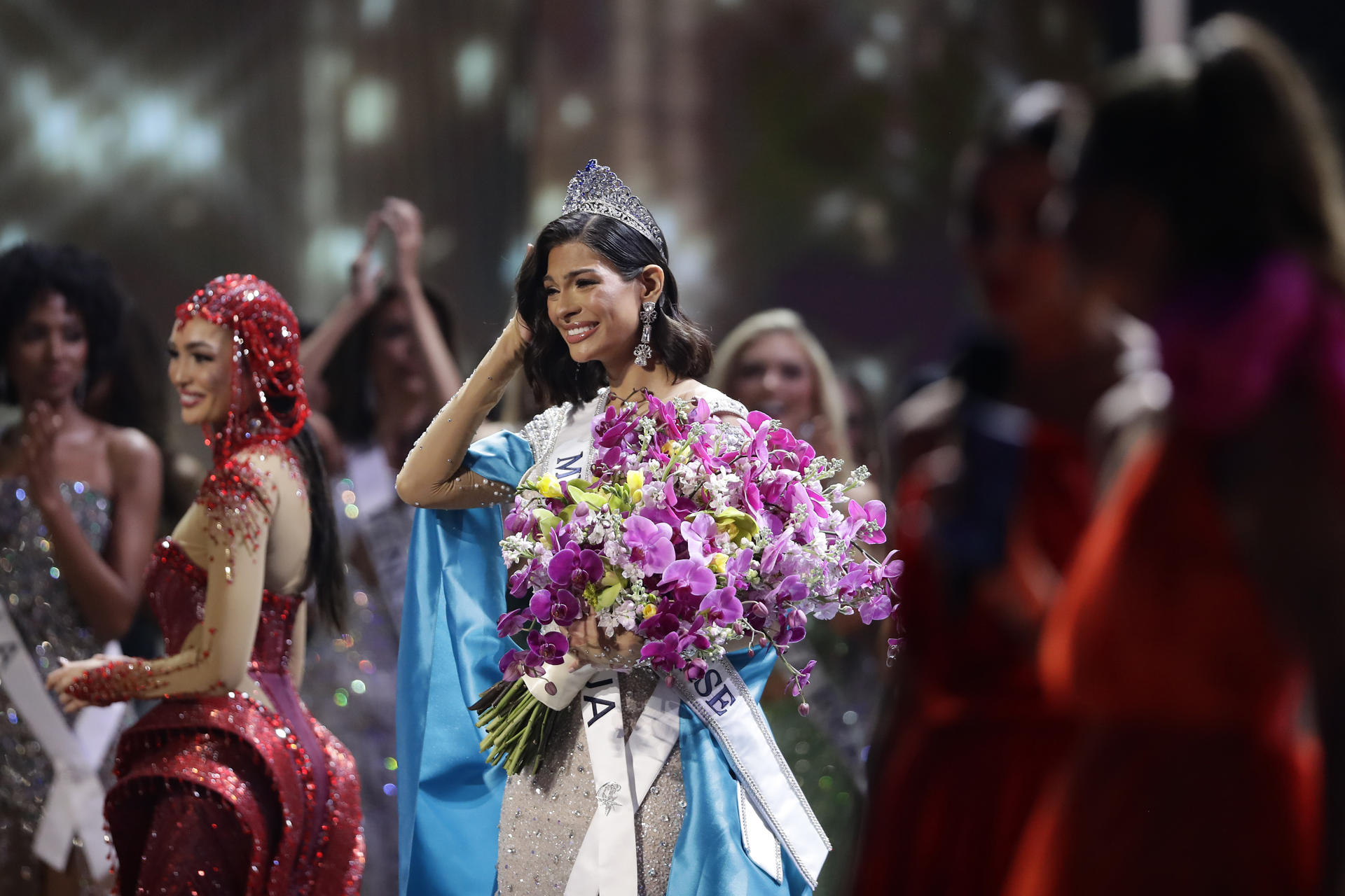 Miss Universo 2023 coronó a Nicaragua como su nueva reina en una gala