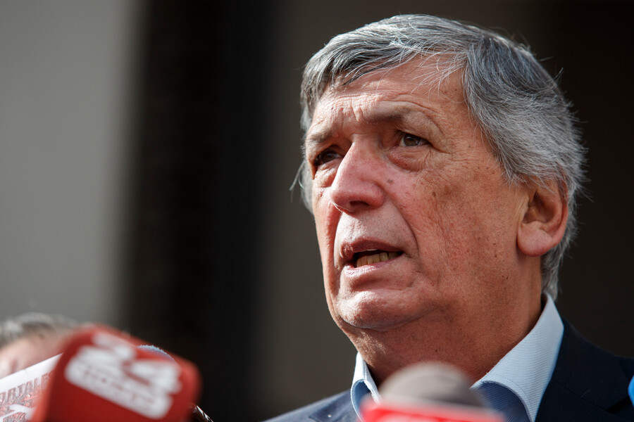 Presidente del PC y anuncio de precandidaturas del PS para elecciones municipales: “No fue recomendado”