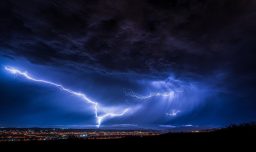 ¡A tener cuidado!: Alertan de posibles tormentas eléctricas en tres regiones del país