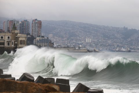 Emiten aviso de marejadas para las costas de Chile: Se extenderán hasta el jueves 9 de mayo
