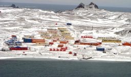 ¿Por qué la Comisión de Defensa sesiona hoy en la Antártica?