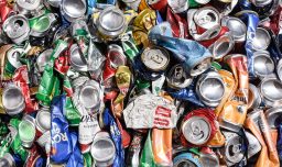 Gobierno proyecta que Chile reciclará el 75% de sus residuos para 2040