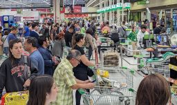 ¿Abren los malls y los supermercados el 21 de mayo feriado?