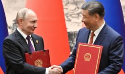 Raúl Sohr dice que encuentro de Xi Jinping y Putin en China es una señal de advertencia a Estados Unidos