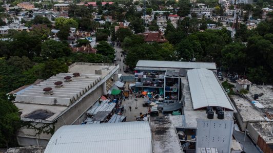 Hambruna, contrabando de alimentos, armas y pandillas: La vida en Haití en medio de la crisis de seguridad