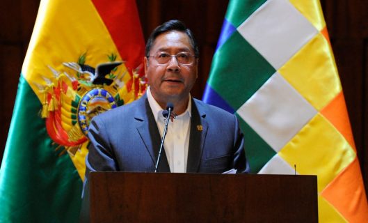 Tensión en Bolivia: Presidente Arce denuncia "movilizaciones irregulares" del Ejército