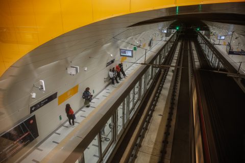 Continúan los trabajos de drenaje: Metro de Santiago comienza su jornada servicio parcial en Línea 3