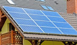 ¿Paneles solares para bajar las cuentas de luz?: Estos son los beneficios y el costo de inversión