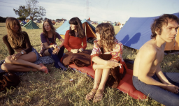 Fotos inéditas de Glastonbury 1971 muestran lo mucho que ha cambiado el festival