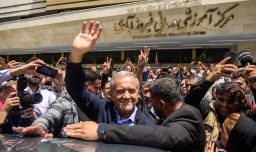 El cirujano reformista Masoud Pezeshkian gana las elecciones presidenciales en Irán: ¿Quién es?