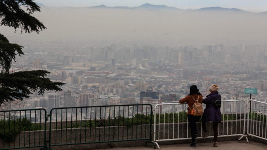 Por escasas condiciones de ventilación: Decretan alerta ambiental para este sábado en la Región Metropolitana