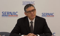 Director del Sernac: Multas a CGE y Enel son bajas y afirma que para las empresas es un "buen negocio" ofrecer un mal servicio