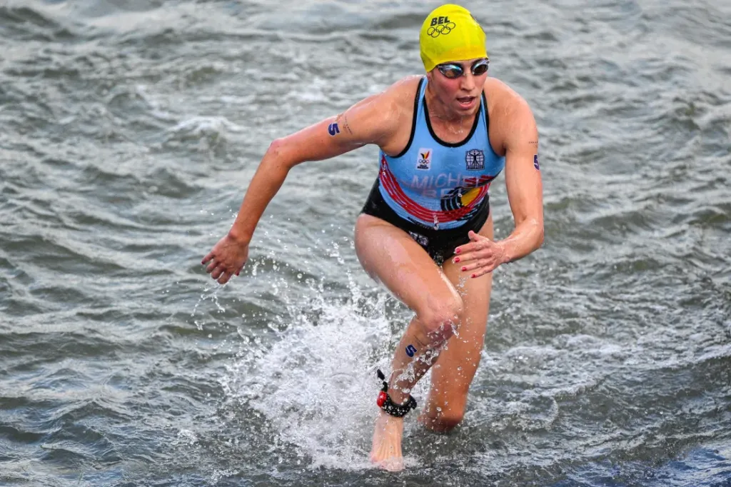 La triatleta belga Claire Michel finalizó en el puesto 38 en el triatlón individual femenino. (Foto: Jasper Jacobs/AFP/Getty Images)