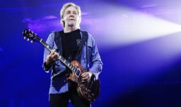 Paul McCartney se prepara para su concierto en Chile con clases de idiomas y asegura que viene a "pasarlo bien"