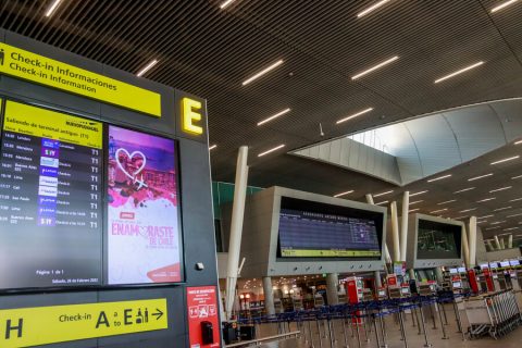 Fedetur asegura que paro de trabajadores del aeropuerto en Fiestas Patrias generará un "grave daño" en el turismo